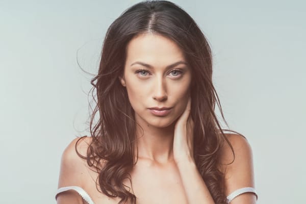 ПРЕДСТАВЯМЕ ВИ ДЕСИ ХАРИЗАНОВА – МИС РОДОПИ 2017